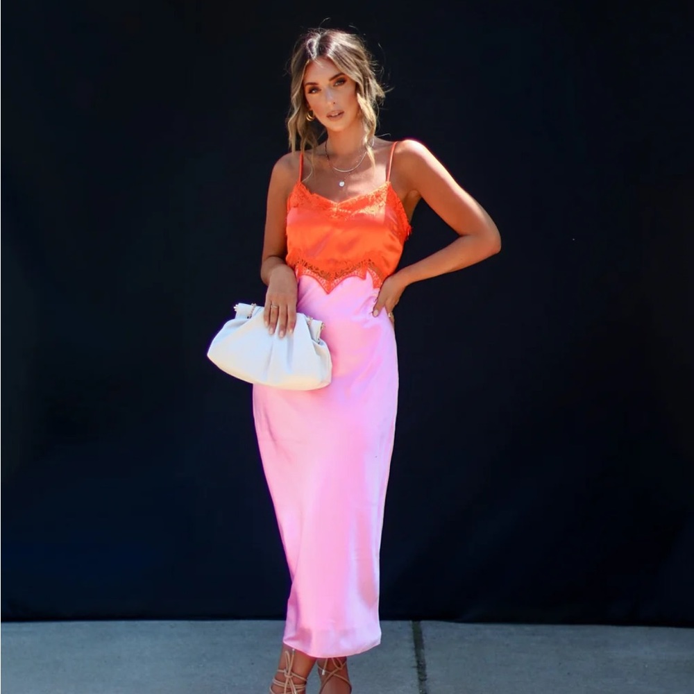 ✨VICI Lisbon Satin Midi Dress- Pink/Orange✨